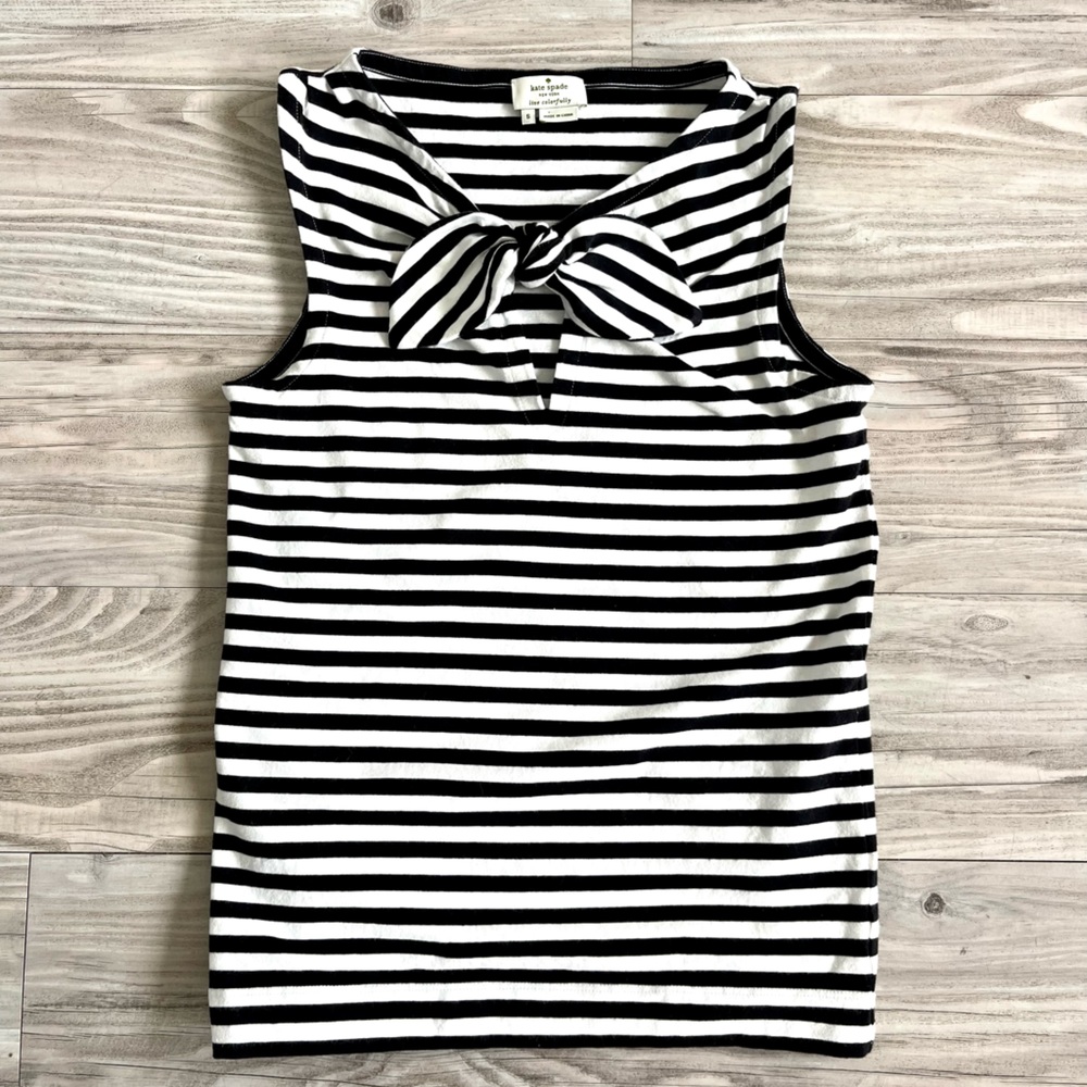 Kate Spade t shirt soft fabric. Size Small.